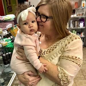 Meet your Posher, Lisa